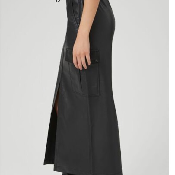 💥💥 FOREVER 21 💥💥.       FAUX LEATHER MAXI CARGO SKIRT - Picture 5 of 6